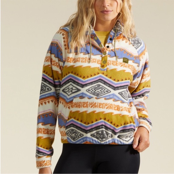 Billabong Tops - Billabong A/Div Go Outdoors Pullover Printed Fleece Hoodie